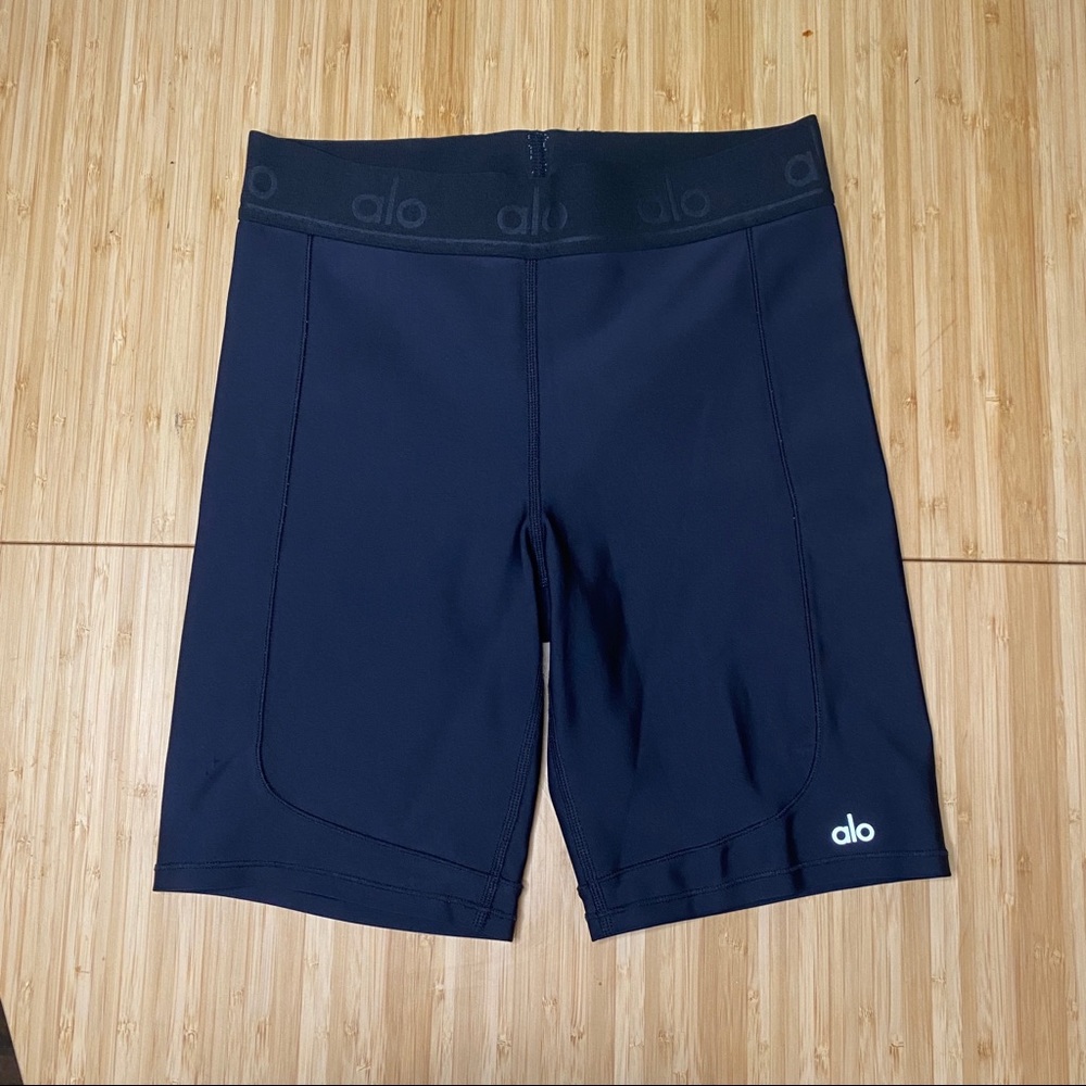 Alo Airlift Biker Shorts